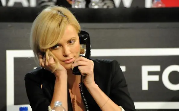 查理兹·塞隆|全球最性感的尤物,她被称为“好莱坞的维纳斯”