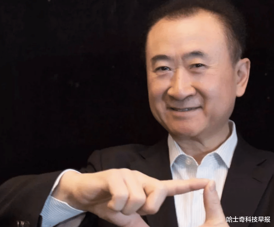 低价从王健林手中买酒店，他砍价136亿，原以为发大财，结果不敢信