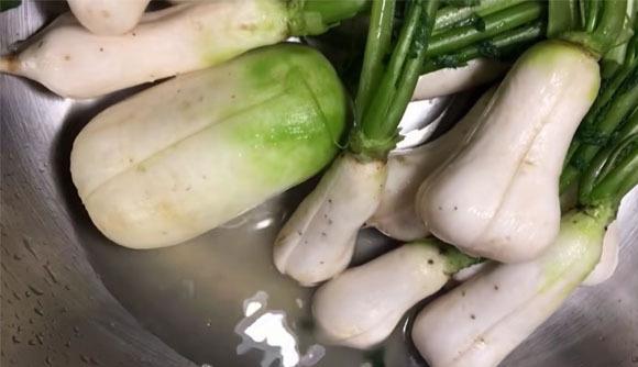 萝卜|这食材正上市，碰到别手软，多买几斤，回家一拌一腌，给肉都不换