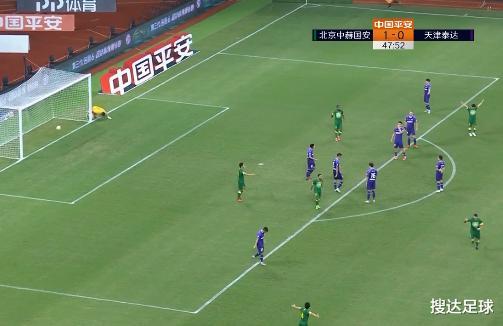 国安|泰达防线又1业余失误！32岁国安核心轰进世界波，解说看笑了