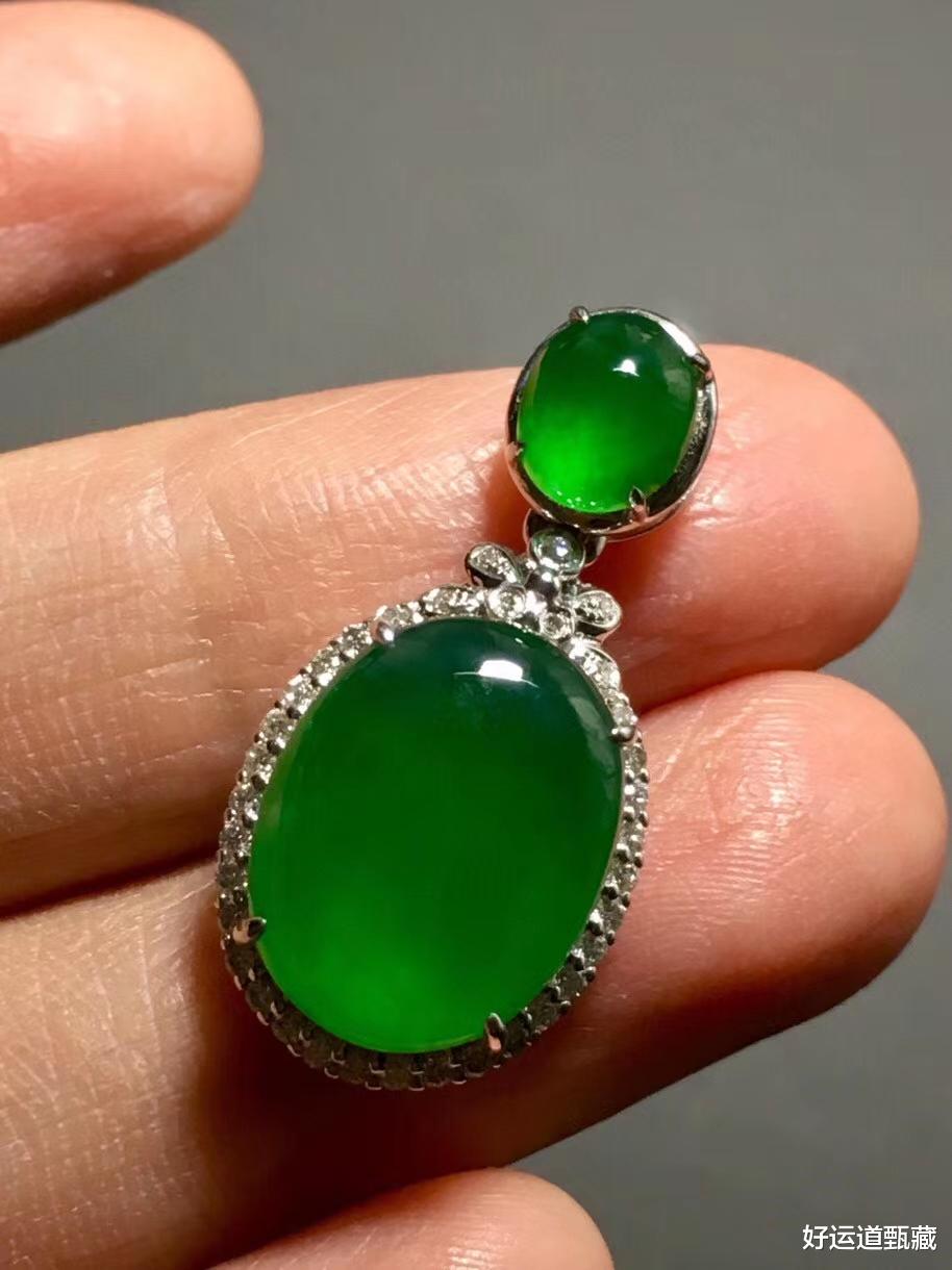 翡翠■新手不懂翡翠，怎样买到物有所值的翡翠雕件，找对方法就能