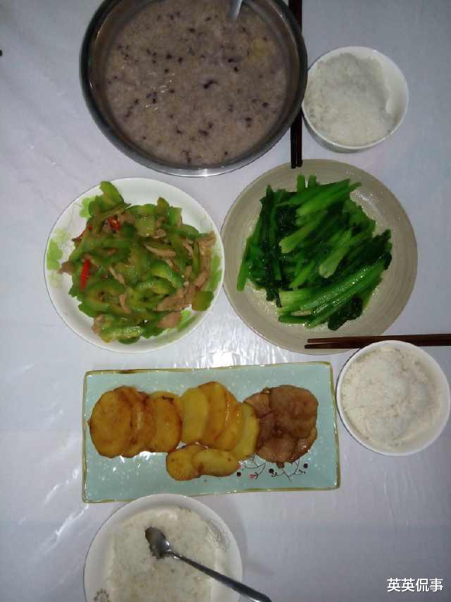 【】每个月给婆婆2000块伙食费，顿顿都是这样的家常菜