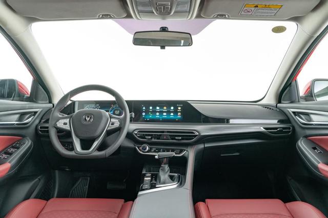 长安汽车|长安又捧红一爆款，3个月卖出近4万台，配1.4T油耗5.9L，不到9万