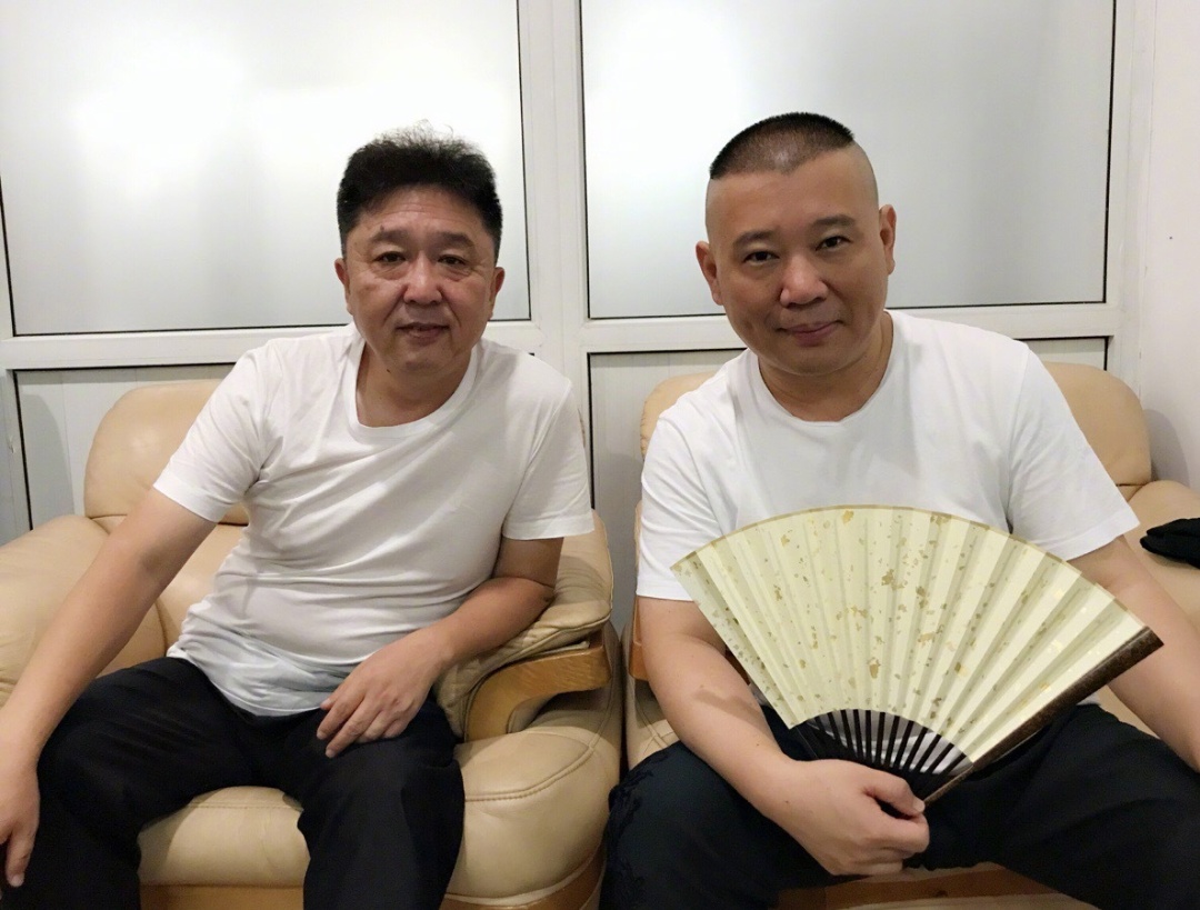 「岳云鹏」岳云鹏穿八十一万的鞋子惹争议，不偷不抢，他错了吗？