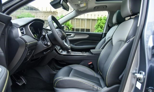 荣威RX5|看了哈弗H6和瑞虎8,最后花13万提辆荣威RX5PLUS,车主:明智之举