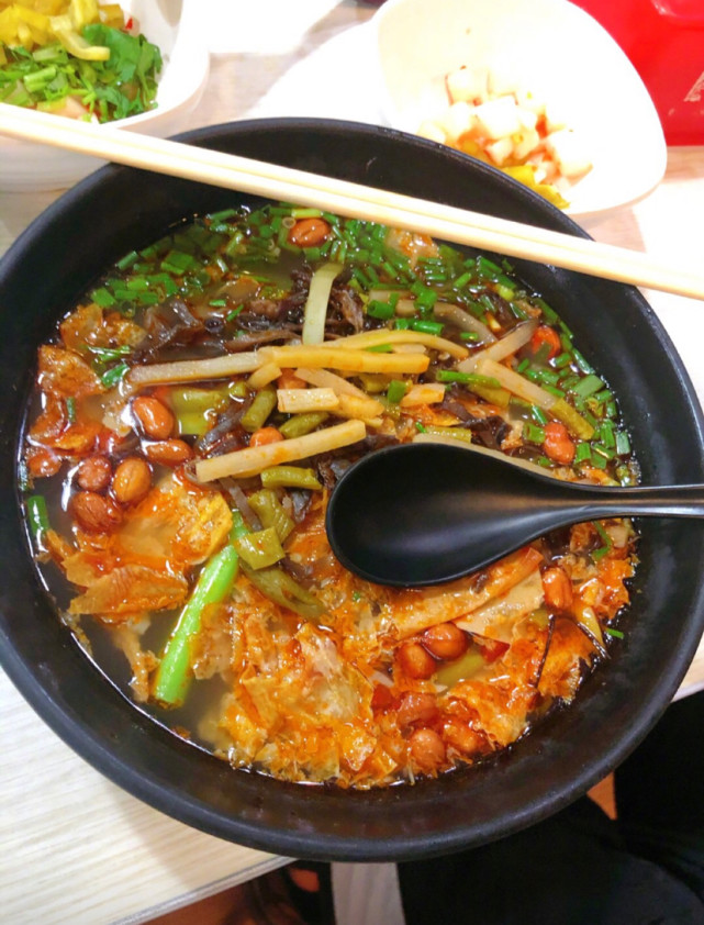 张馨予|?张馨予遭吐槽想挣钱还不想瘦后再度回应:算了,想当朋友圈根本不行