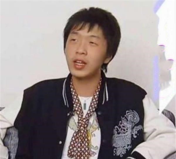 主持人|快本主持人的旧照，谢娜婴儿肥，看到海涛：难怪沈梦辰不让减肥