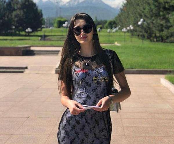 女排▲亚洲女排第一女神！被誉为“十二头身”黄金比例，23岁腿长1.2米