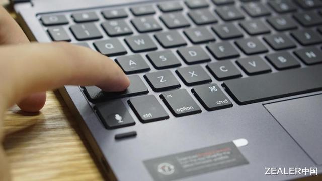 Uber|iPad Pro 秒变 Mac Book ，Brydge Pro+ 键盘体验