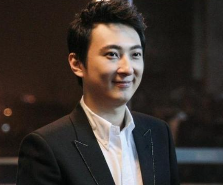 王思聪|王思聪被曝说郑爽脑子有问题！朋友圈笑喷网友，7年前曾力挺女方