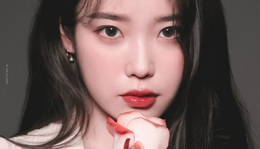 iu@IU李知恩将和BTS SUGA闵玧其合作新单曲，这是什么神仙啊！！！！