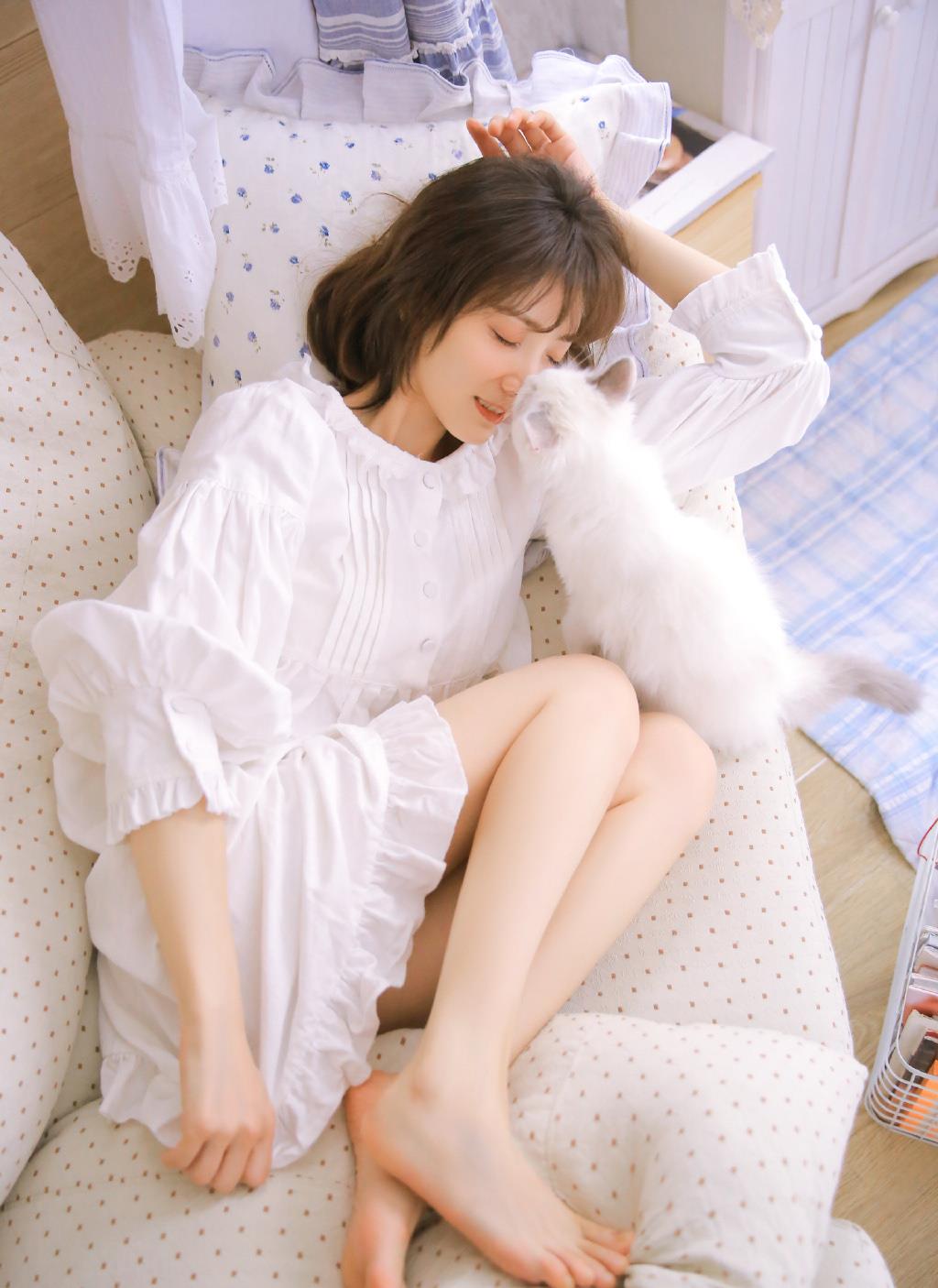 似水流年|励志歌曲鉴赏，第二首竟是《似水流年》，特别是第三首歌实在好听