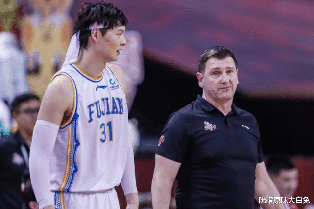 季后赛|CCTV5直播CBA季后赛，双方对阵和时间确定，首轮会有爆冷球队吗？