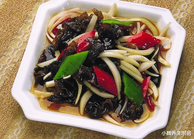 洋葱|洋葱和它是绝配,等于“血管清洁工”,每周吃2次,血管通畅了