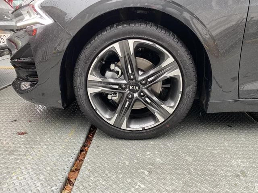 新车■不给凯美瑞活路!当年的王者归来,比雅阁漂亮10倍,14万开出50万面子