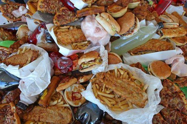 泡面|这些才是“真正的垃圾食品”,泡面没排上号,相信很多人都没少吃