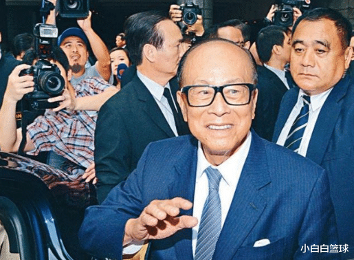 李嘉诚|李嘉诚每年安保费用10个亿，每人年薪百万，但是有很多保镖都不想干了