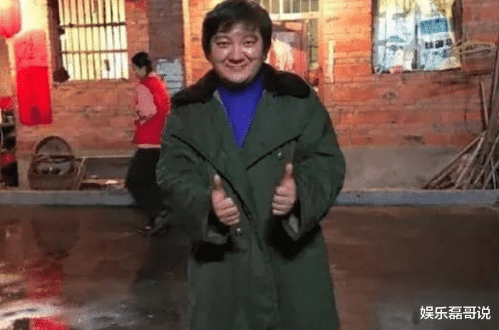 老鼠爱大米|曾上过春晚，一首《老鼠爱大米》赚1.7亿，如今沦落住廉价小宾馆