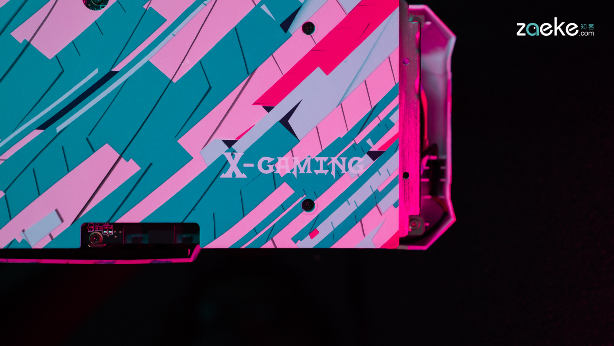 索泰|索泰RTX3080 X-GAMING图赏：谁说堆料狂魔不懂时尚？