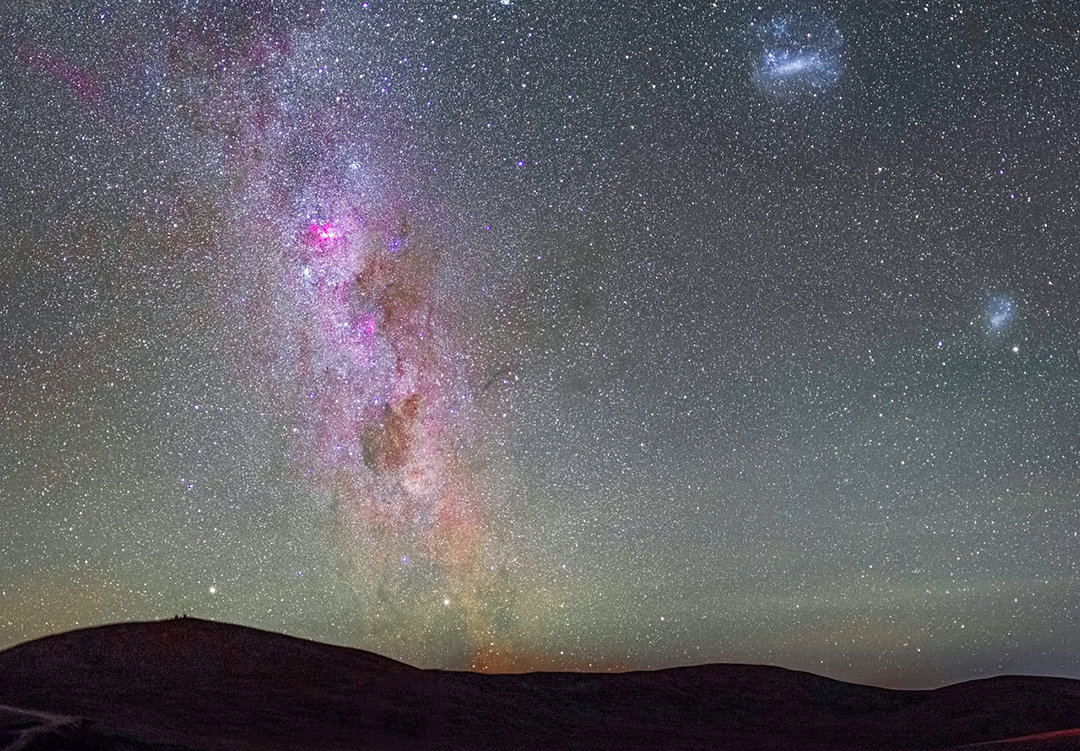 『秦始皇』飞到离地球2241光年外，能否看到秦始皇称帝的盛况？