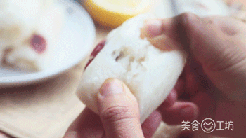 「蛋糕」只需搅一搅，蒸一蒸，香软蓬松，比蛋糕还省事