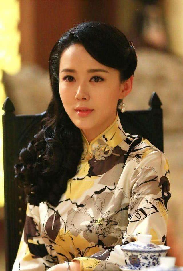 『宝莲灯』宝莲灯13年，沉香女友爆红，三圣母吸毒百余次，他剧未播就去世