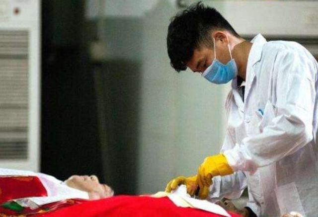 「科学家」为何我们看到亲人的尸体也会感到害怕？