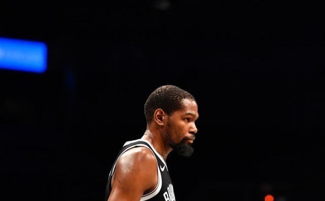 篮网队|18分惨败!杜兰特赛后放话全队,纳什有些失落,篮网夺冠概率真低