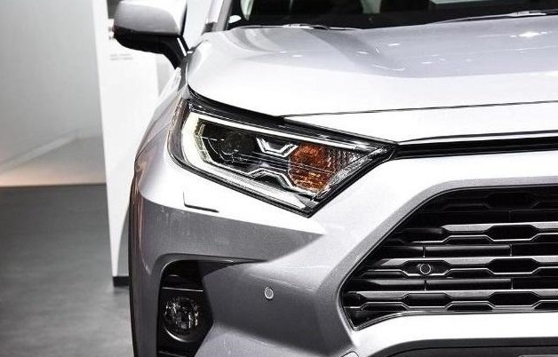 SUV|又一款suv成功了，气场胜过皓影，月销超万辆，油耗4.7l