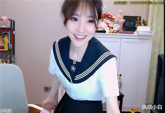 薛之谦|冯提莫穿搭很时尚，参加日本大型音乐会，颜值和实力兼具惹人爱