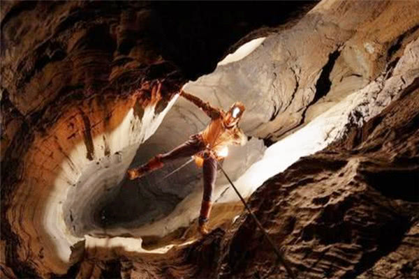 【】苏联当年挖穿地球，却在12263米突然停手，亲历者终于说出真相