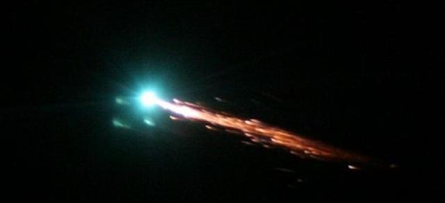 卫星|追星者透露：马斯克47颗星链网卫星脱轨，已坠入地球大气层烧毁！