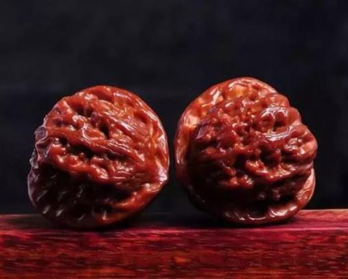 【文玩】并不是所有文玩都适合“大汗猛盘”，4样文玩才是汗手玩家的本命