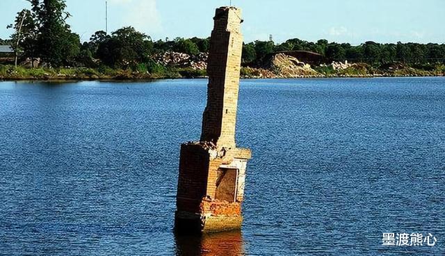 内尔|悲惨人祸：36厘米钻头\钻出\55米大洞，引海水倒灌吞噬390亩田地