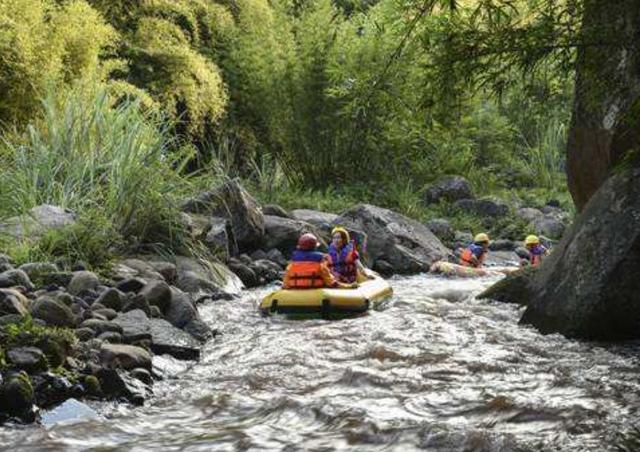 #重庆#重庆新晋网红打卡地，宣传照美如仙境，现场照却遭游客狂吐槽！