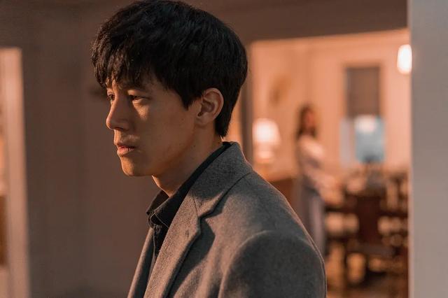 『宋智孝』韩国影院首部电影拿下9.4高分，宋智孝合作金武烈，揽获票房冠军