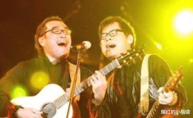 演唱会|过气而不自知的音乐“教父”，总以为自己还红，开场演唱会就尴尬了