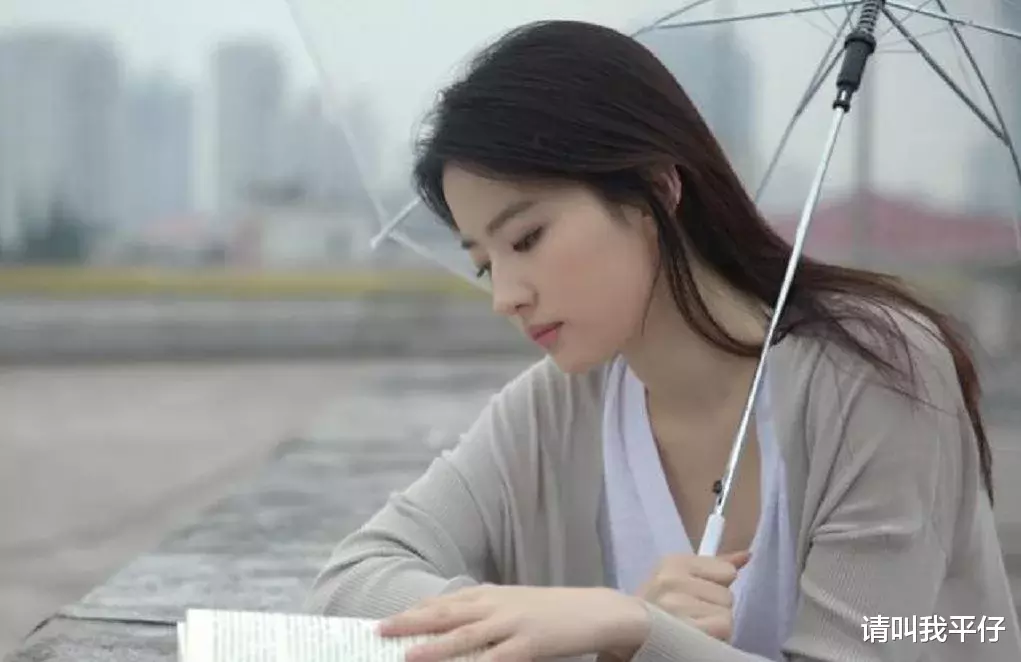 『衰老』女人显不显老, 主要看这5个“地方”, 保养好了会更显年轻态哦!