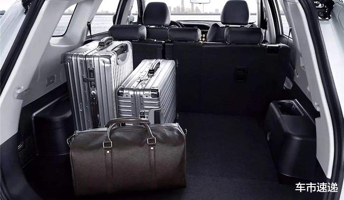 瑞虎8|瑞虎8有六座和七座，为何我要推荐五座？