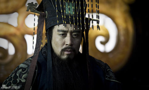王彬：南京发现一父女合葬墓，墓内有200颗红色药丸，化验结果令人愤慨