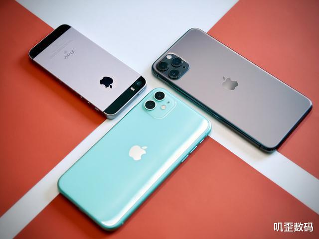 iPhone SE@刚刚买的iPhone SE,对比iPhone 11,不吹不黑分享真实体验