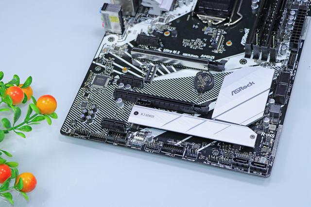 「机箱」实战装机——i5 10400 有 i7 9700K 几成功力？