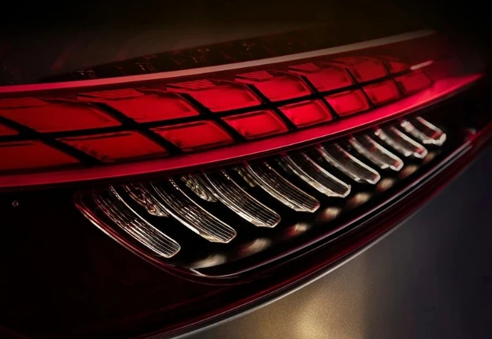 宝马5系|新宝马5系VS新奔驰E级，中改之后，谁的表现厚道