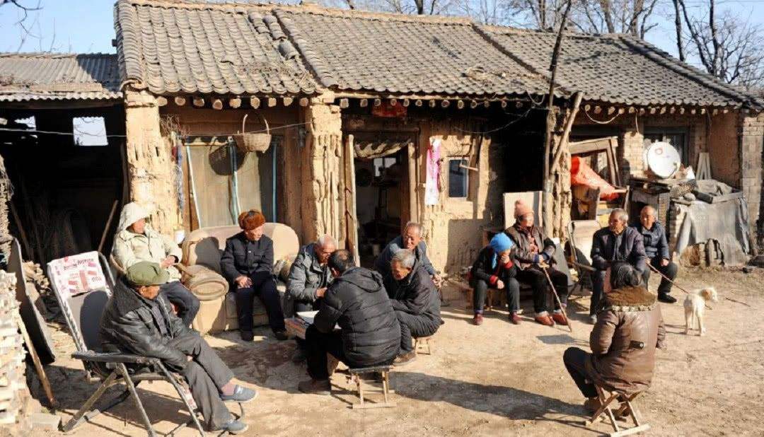 乡村轶事|这2种新型养老方式，养老不靠子女，法律有保障，靠谱吗？