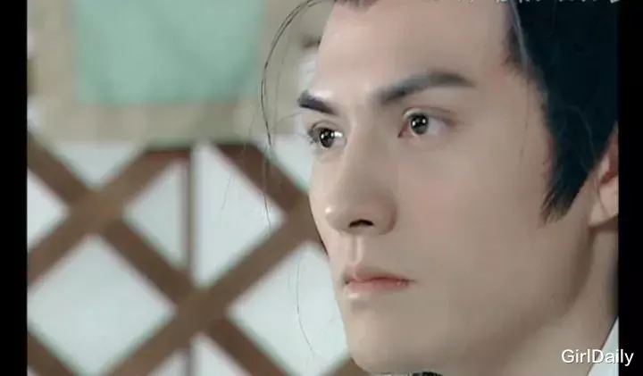 「钟汉良」钟汉良和小16岁谭松韵“官宣恋情”，我却想起当年的绝世白月光……