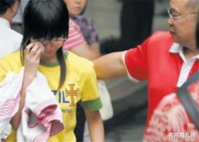 「」高考因紧张忘涂答题卡，直接给监考老师下跪的女生，现状如何？