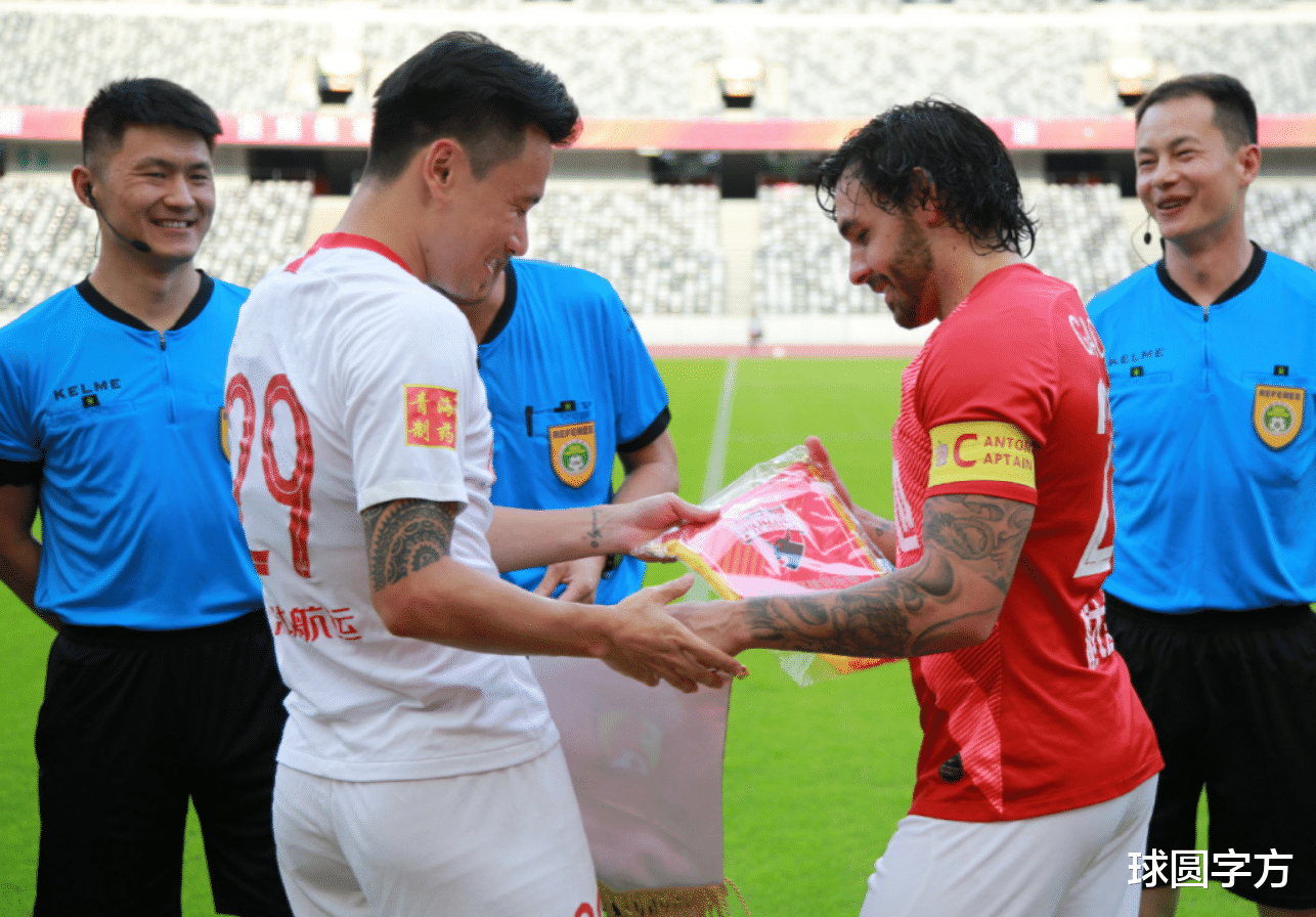 [巴西]中超最大黑马出现！曝深足有意两大国脚级球员，最高获1.15亿奖金