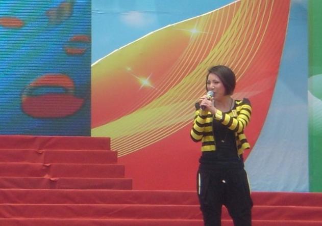 春晚|连登7年春晚却飘了起来，被戳穿谎言后被抛弃，真是自讨苦吃