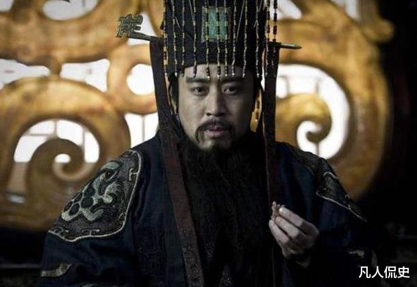 『关羽』拜黄忠为后将军,孔明关羽为何皆反对?他们想把这个位置留给谁?