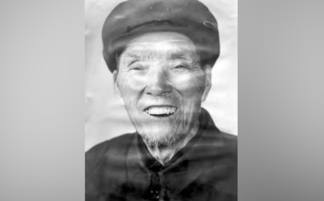 ##1979年兰州军区来了一位老人，开国上将亲自出门迎接，老人是谁？